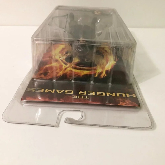 2012 The Hunger  Games Katniss Everdeen Figure Jennifer Lawrence Damaged Box - Picture 14 of 16